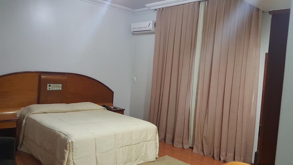 Cristal Executive Hotel Francisco Beltrao Room photo